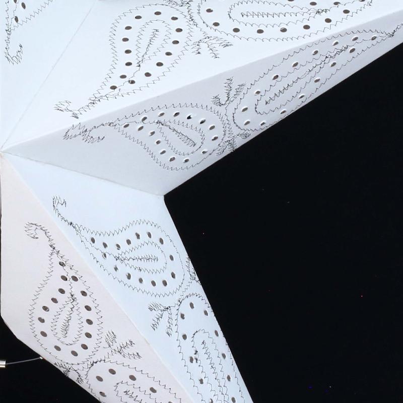 Ananti Batik Weiß  - Faltbarer Leuchtstern, Weihnachtsstern aus Papier mit 5 Zacken, 60 cm